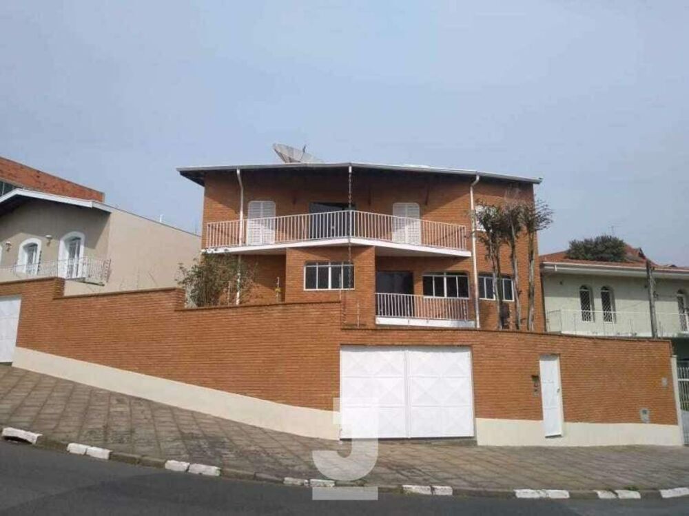 Casa, 4 quartos, 335 m² - Foto 1