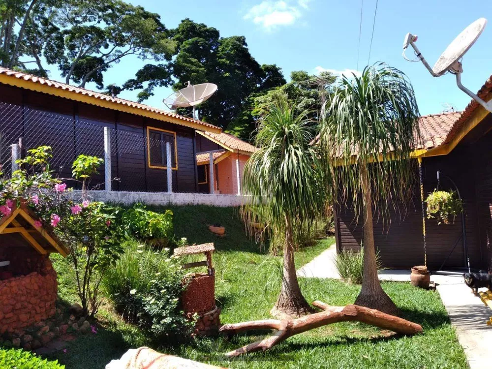 Chácara, 5 quartos, 1461 m² - Foto 1