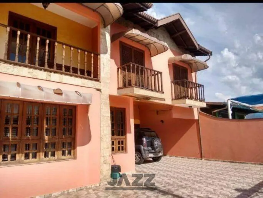 Casa, 4 quartos, 363 m² - Foto 1
