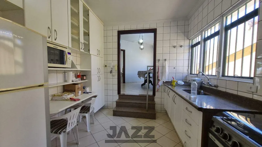 Casa, 4 quartos, 358 m² - Foto 1