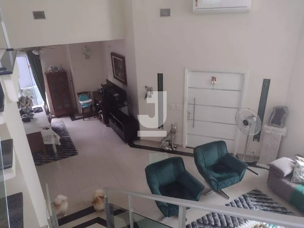 Casa de Condomínio à venda com 3 quartos, 220m² - Foto 3