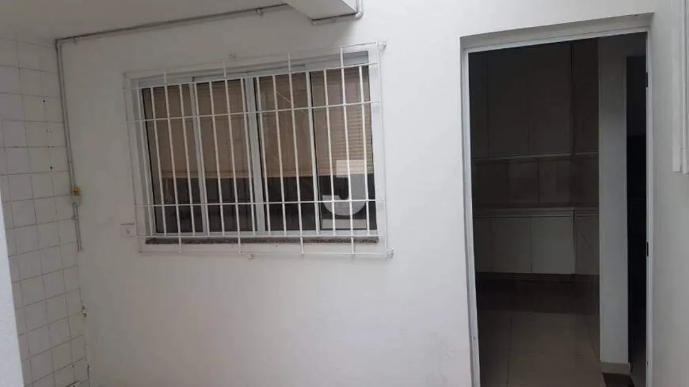 Casa, 3 quartos, 238 m² - Foto 1