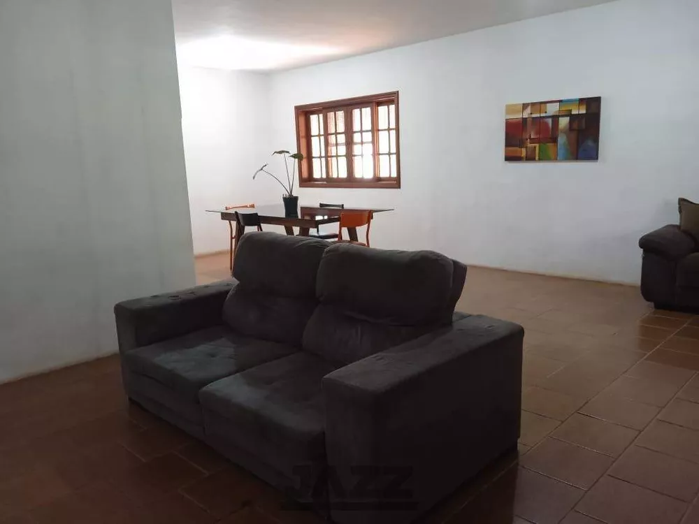 Fazenda à venda com 3 quartos, 227m² - Foto 2