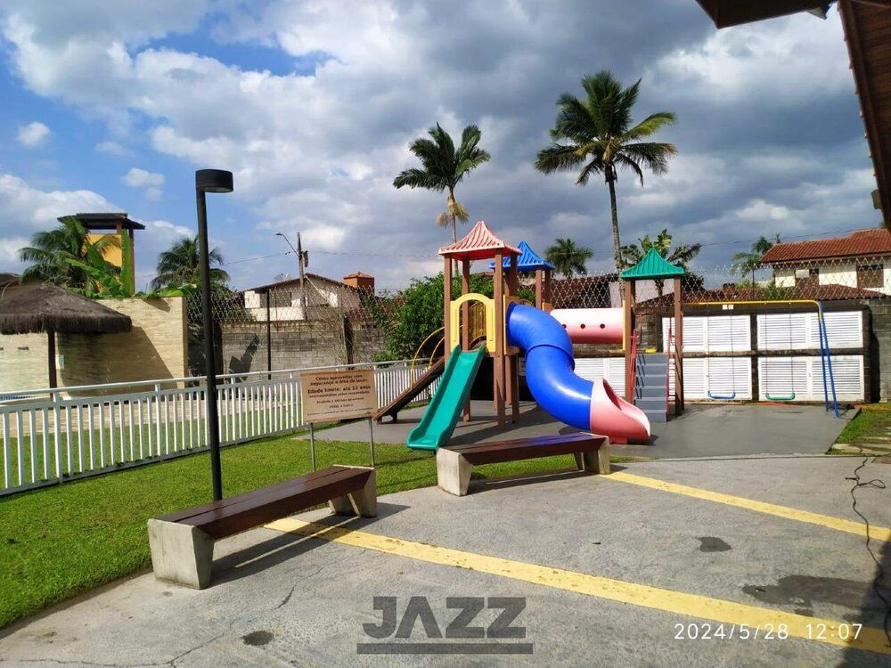 Casa de Condomínio à venda com 4 quartos, 286m² - Foto 4