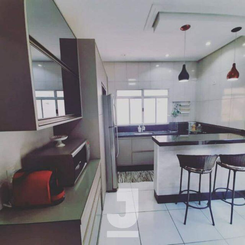 Casa, 3 quartos, 285 m² - Foto 1