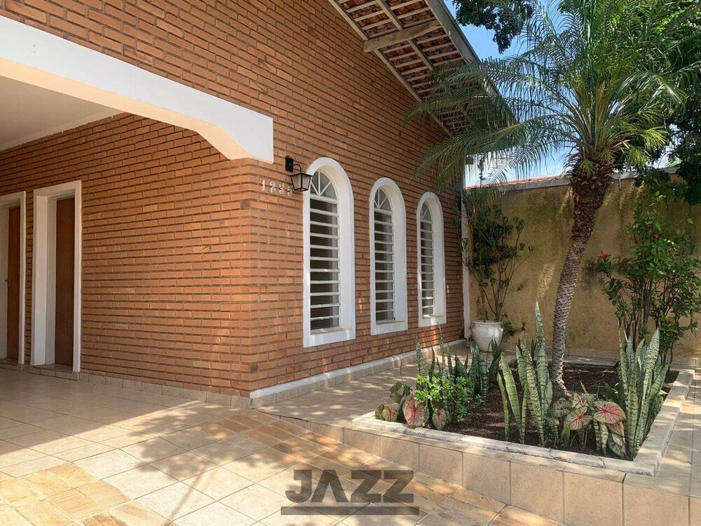 Casa, 3 quartos, 194 m² - Foto 1