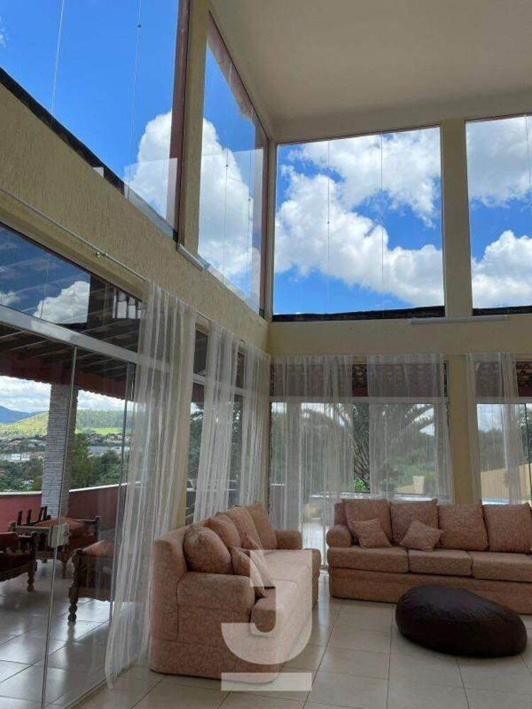 Chácara à venda com 3 quartos, 314m² - Foto 1