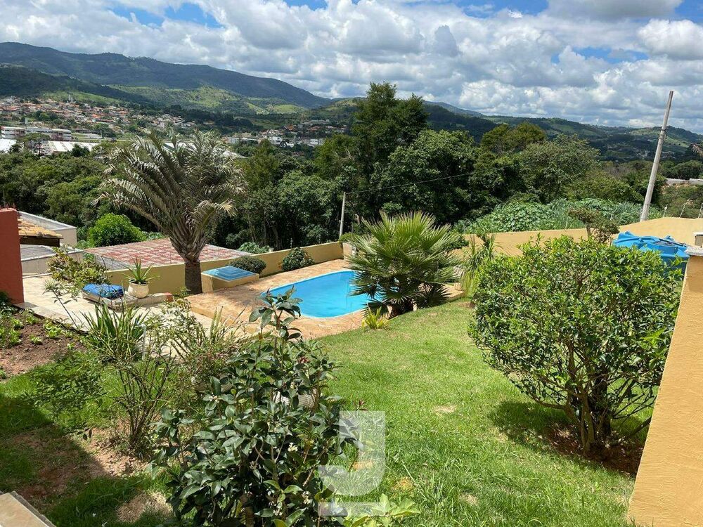 Chácara à venda com 3 quartos, 314m² - Foto 8