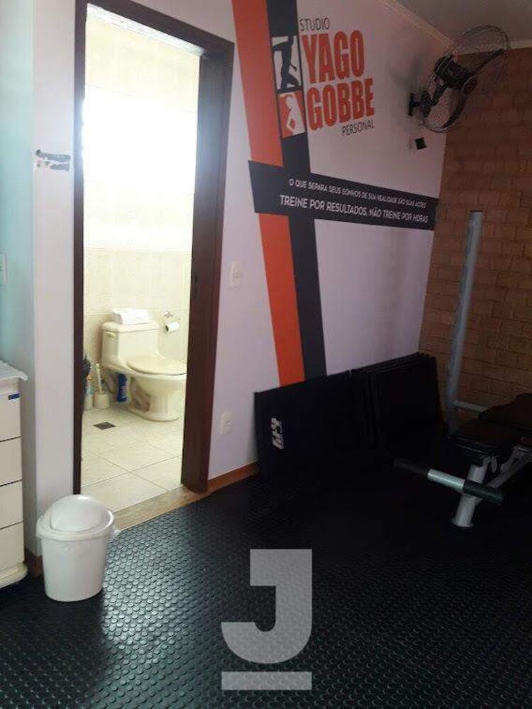 Casa, 3 quartos, 232 m² - Foto 4