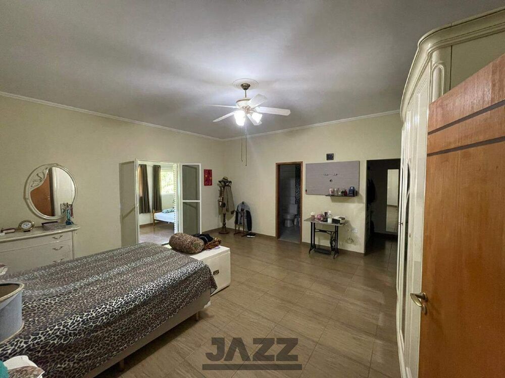 Chácara à venda com 5 quartos, 540m² - Foto 4