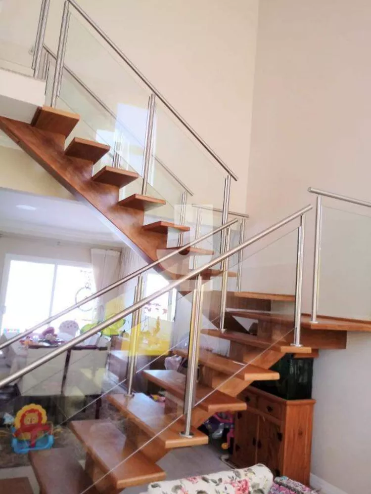 Casa de Condomínio à venda com 3 quartos, 200m² - Foto 3