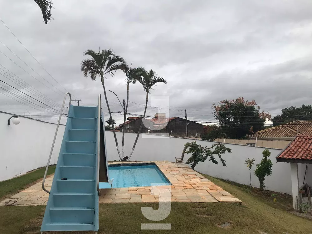 Casa à venda com 3 quartos, 400m² - Foto 1