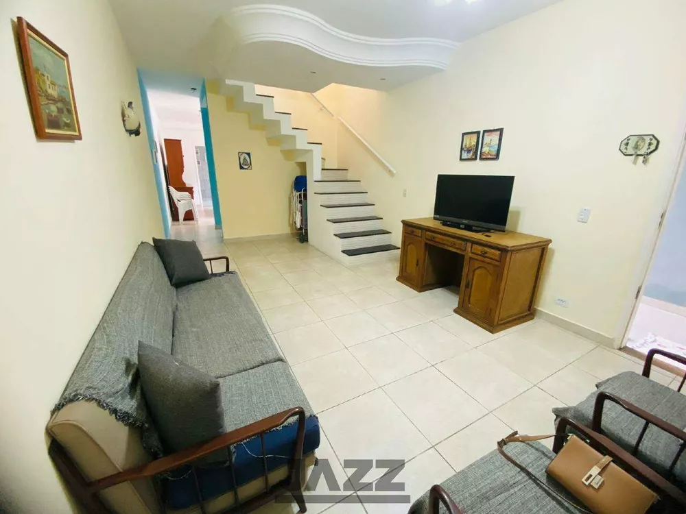 Casa à venda com 3 quartos, 170m² - Foto 1