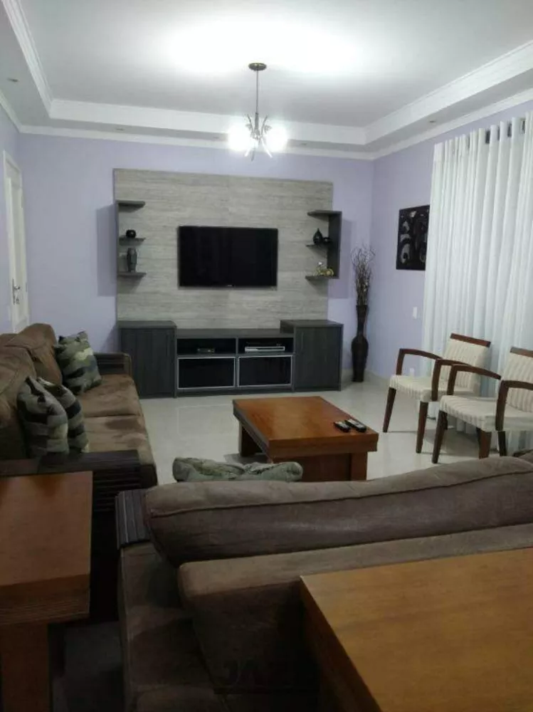 Apartamento à venda com 3 quartos, 134m² - Foto 3