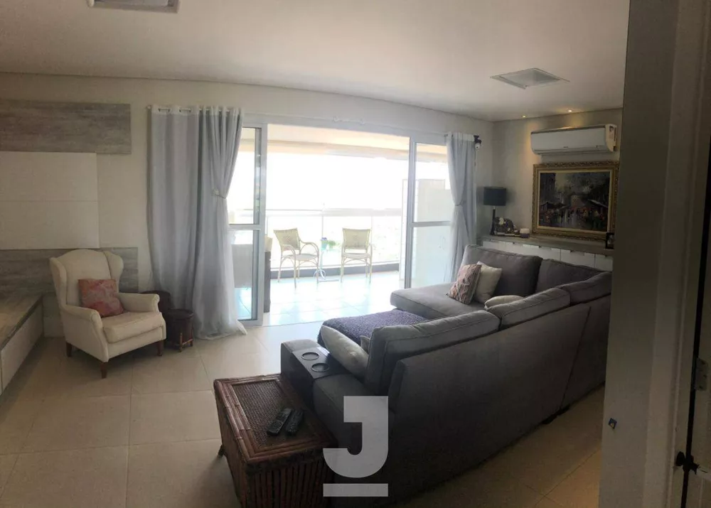 Apartamento à venda com 3 quartos, 137m² - Foto 2