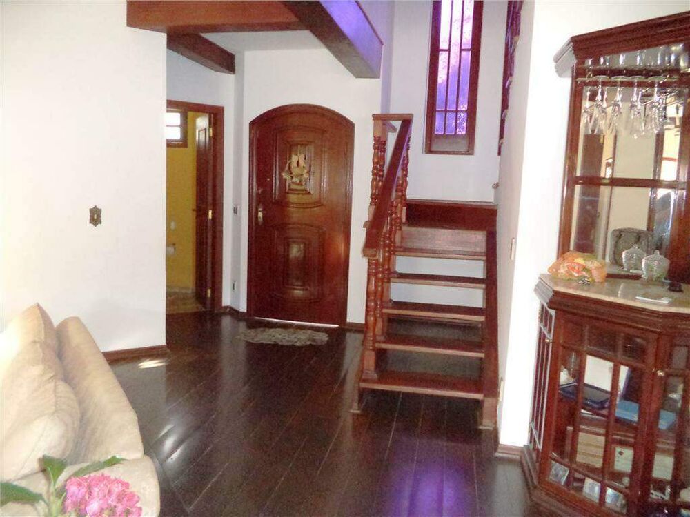 Casa, 4 quartos, 278 m² - Foto 1