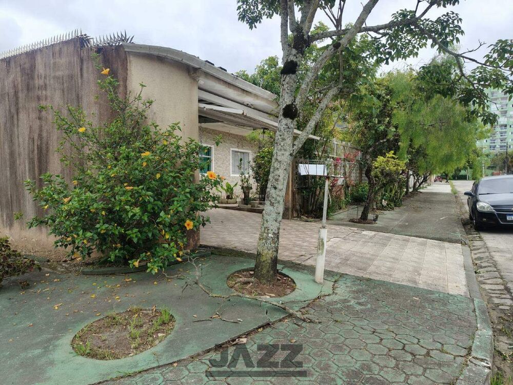 Casa, 4 quartos, 303 m² - Foto 9