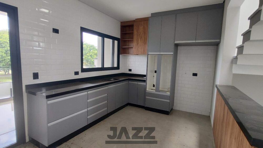 Casa de Condomínio à venda com 3 quartos, 300m² - Foto 2