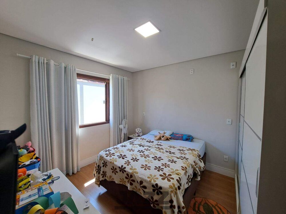 Casa, 3 quartos, 200 m² - Foto 12