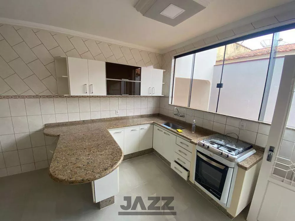 Casa à venda com 3 quartos, 200m² - Foto 2