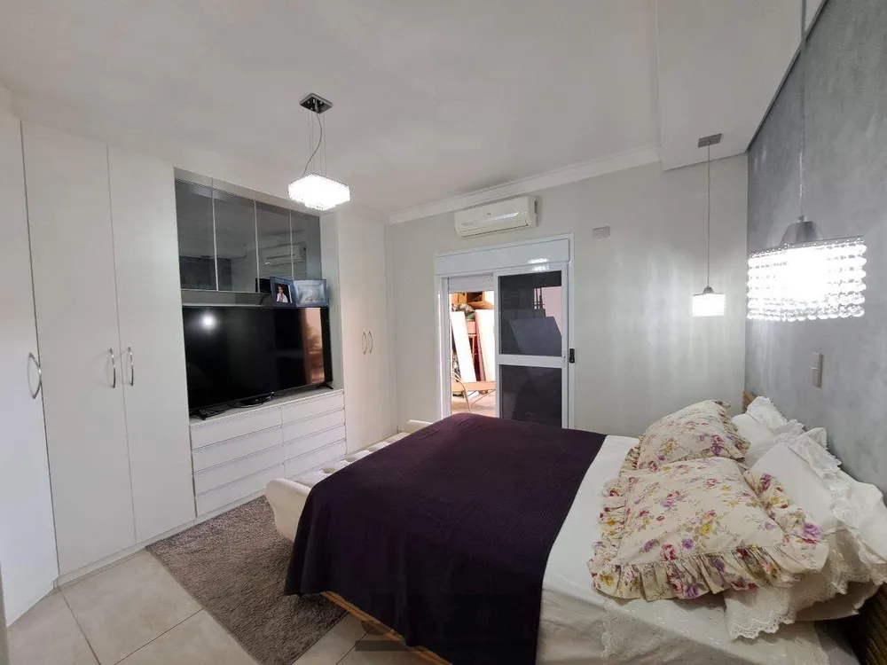 Casa, 3 quartos, 220 m² - Foto 1