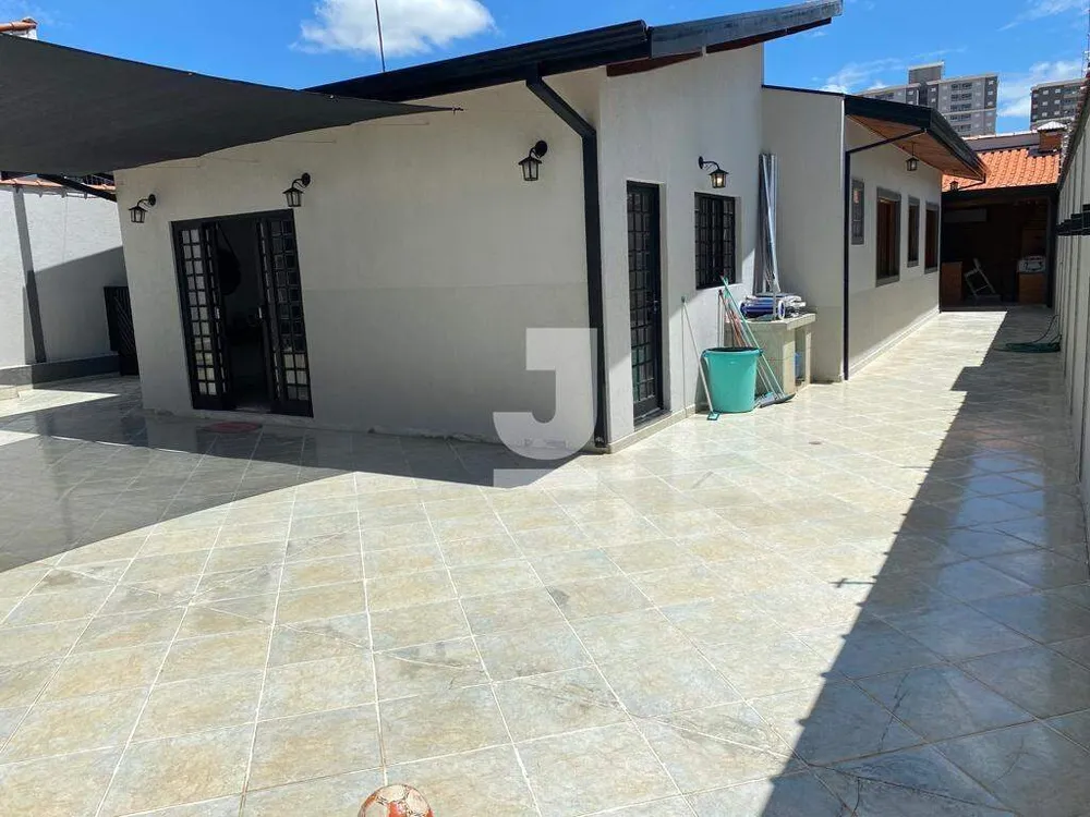 Casa, 3 quartos, 200 m² - Foto 1