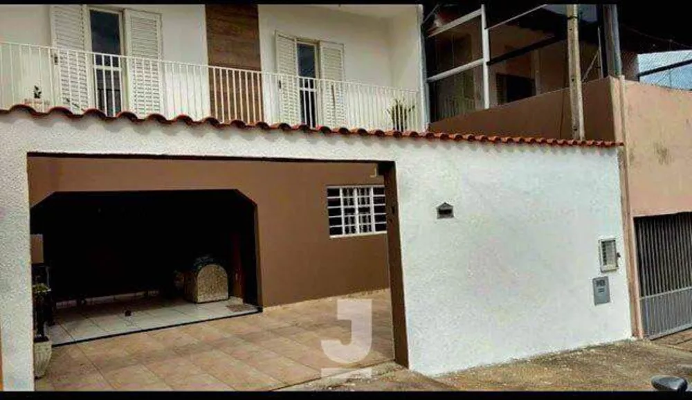 Casa à venda com 3 quartos, 170m² - Foto 1