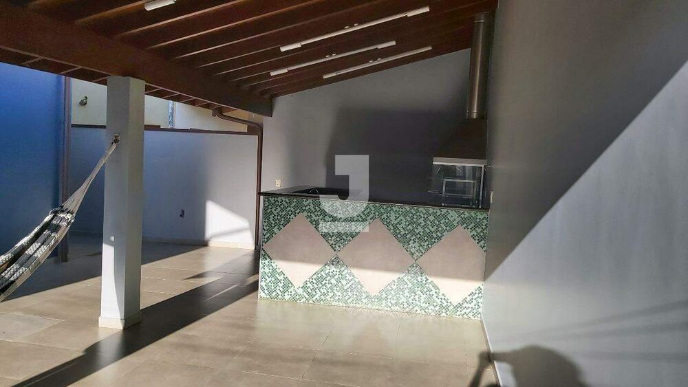 Casa de Condomínio à venda com 4 quartos, 225m² - Foto 4