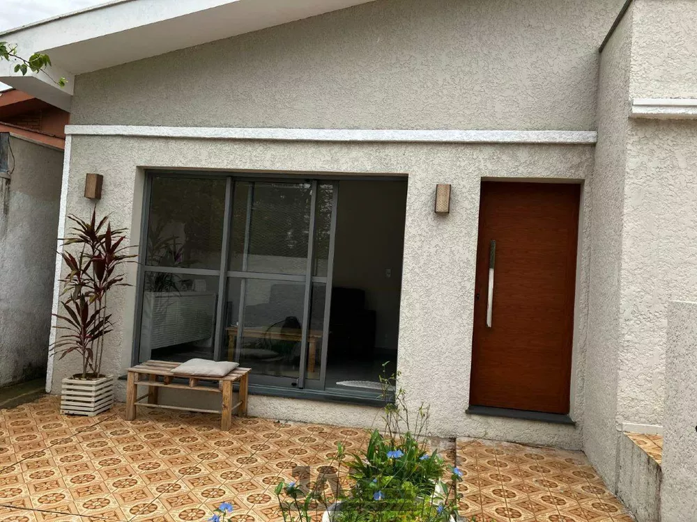 Casa, 4 quartos, 153 m² - Foto 1