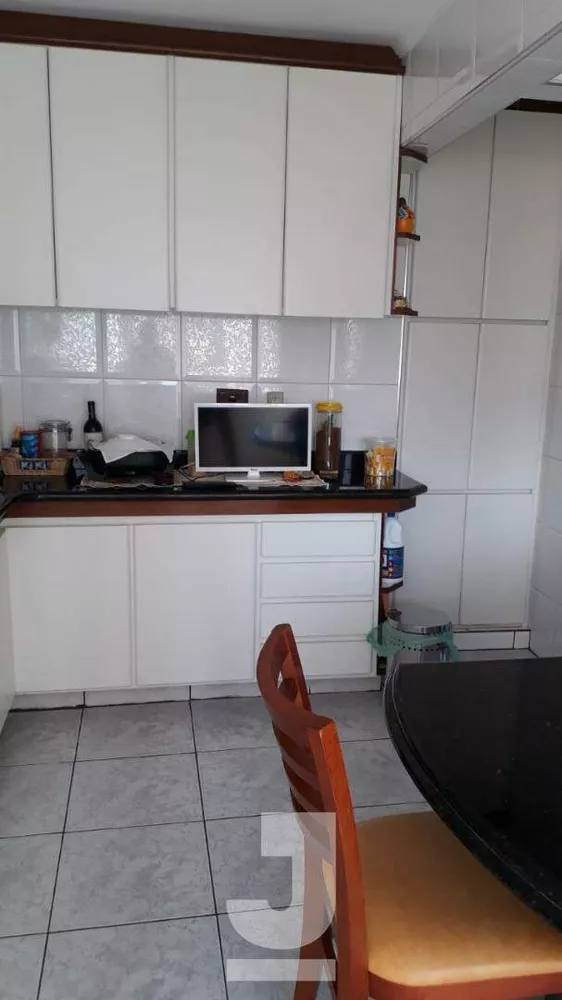 Apartamento à venda com 3 quartos, 234m² - Foto 5