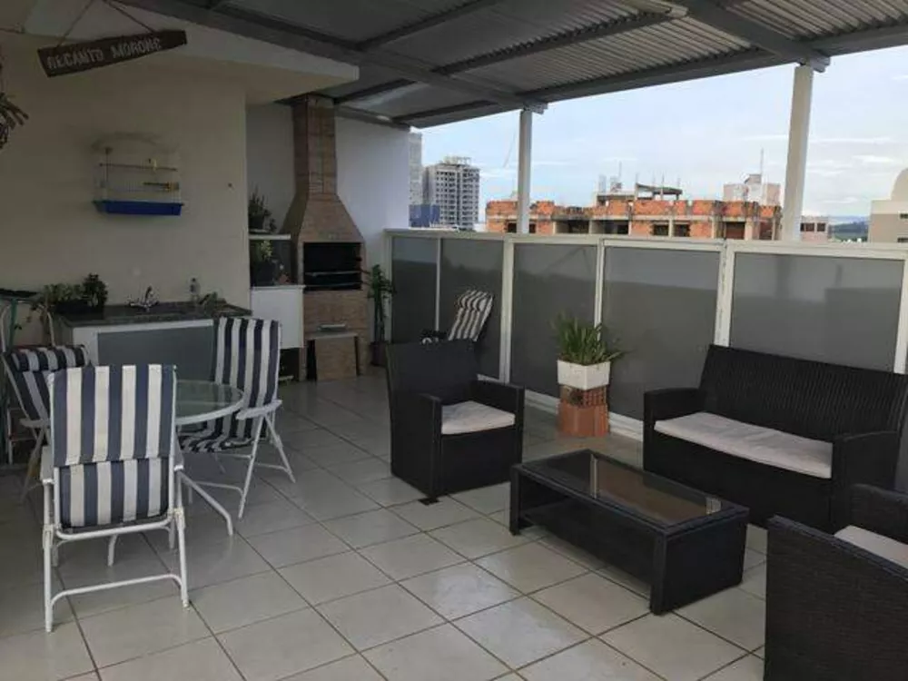 Apartamento à venda com 3 quartos, 182m² - Foto 1