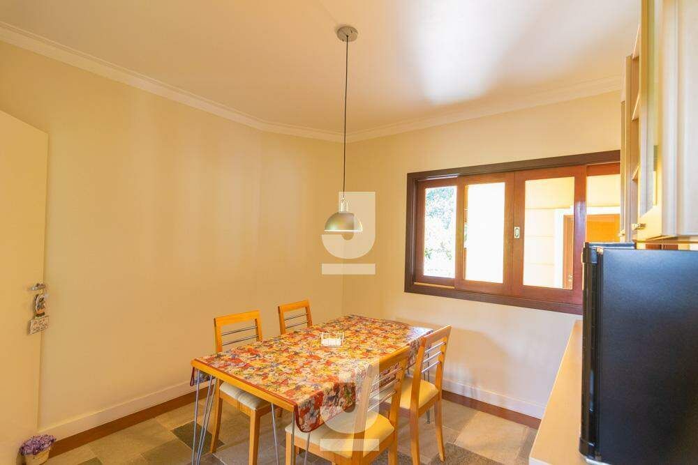 Casa de Condomínio à venda com 4 quartos, 420m² - Foto 5