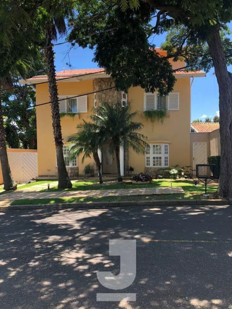 Casa de Condomínio à venda com 5 quartos, 385m² - Foto 1