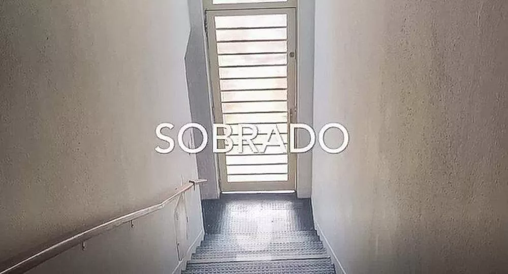 Casa à venda com 3 quartos, 381m² - Foto 2