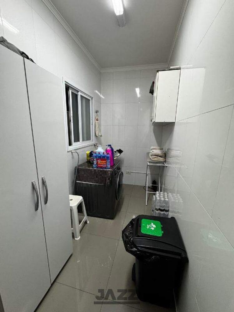 Casa de Condomínio à venda com 4 quartos, 230m² - Foto 3