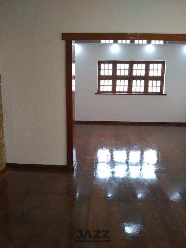 Casa, 4 quartos, 219 m² - Foto 1