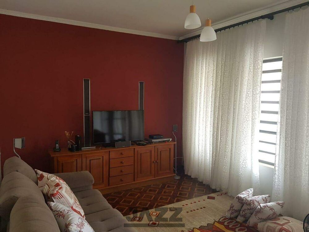 Casa, 3 quartos, 250 m² - Foto 1