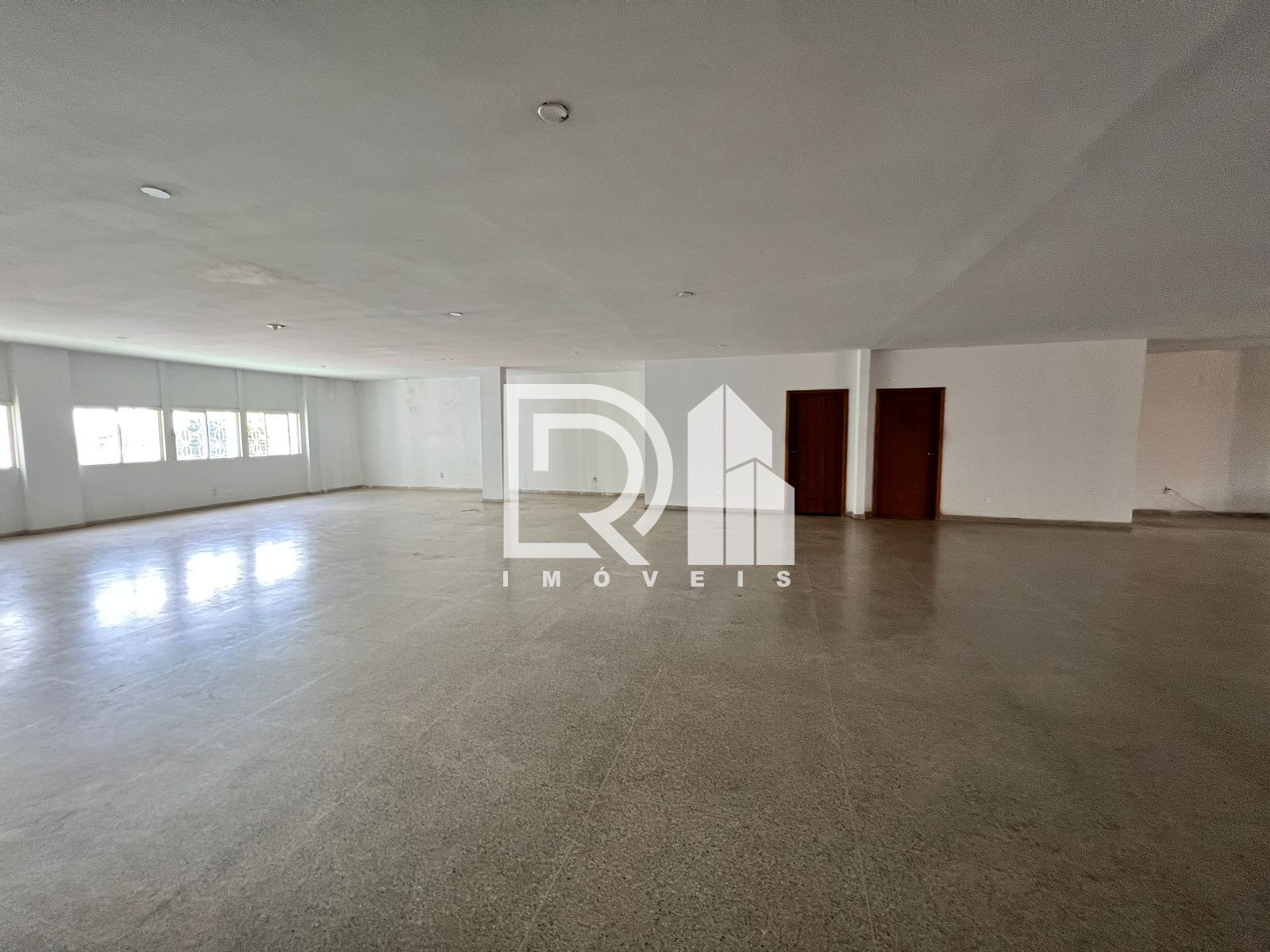 Prédio Inteiro à venda, 625m² - Foto 1