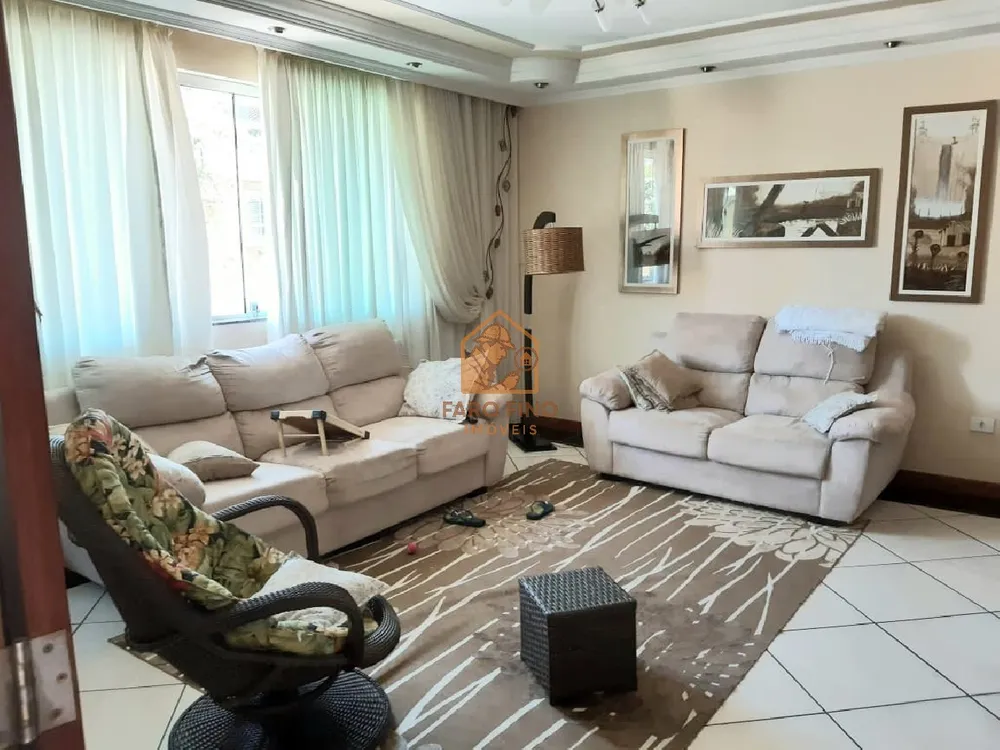 Casa, 3 quartos, 128 m² - Foto 1