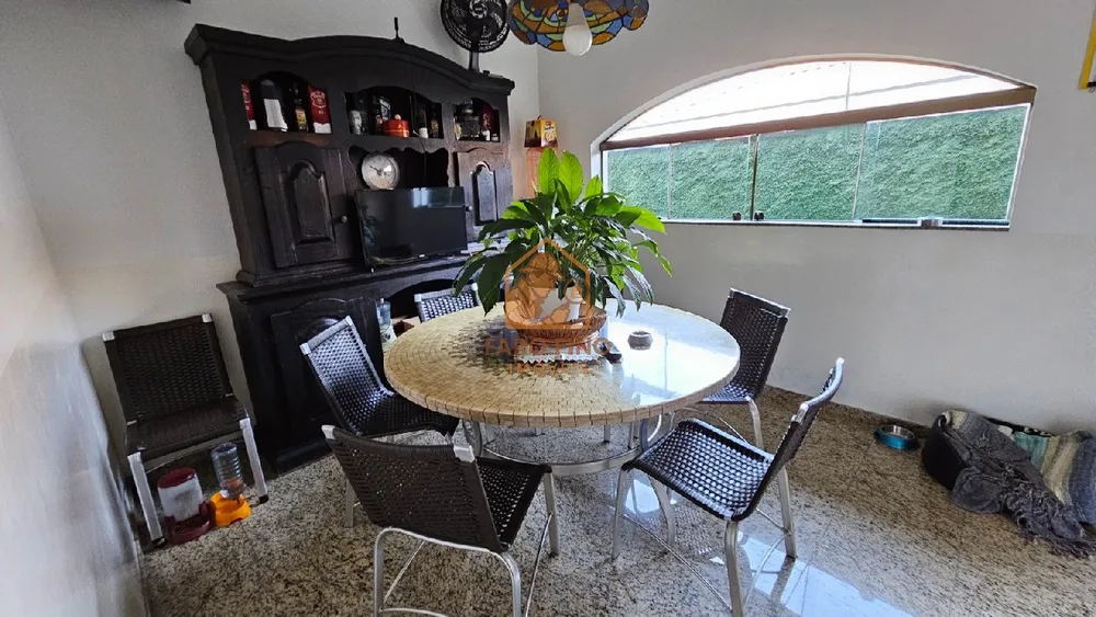 Casa, 3 quartos, 184 m² - Foto 4