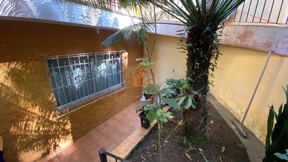 Casa, 3 quartos, 181 m² - Foto 1