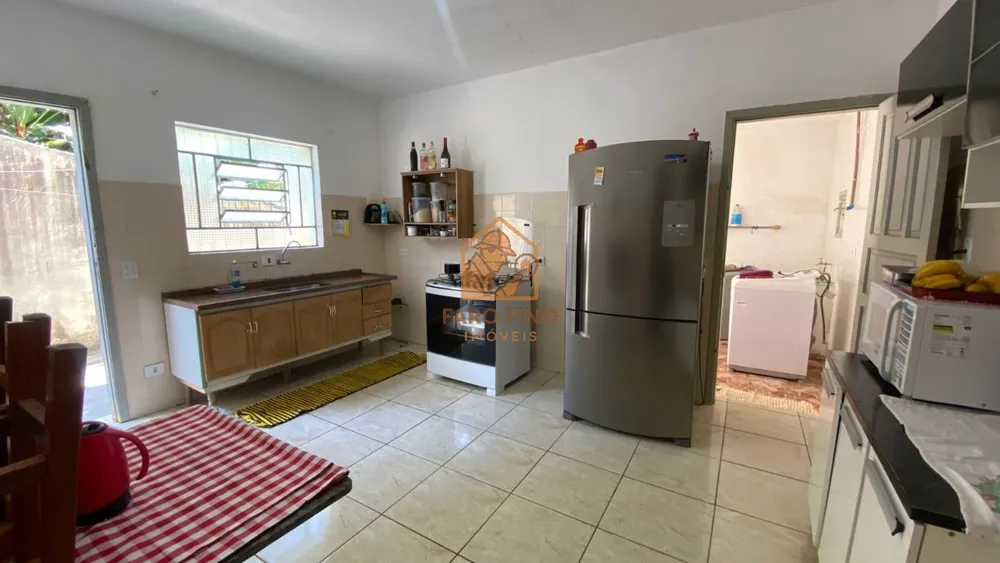 Casa, 3 quartos, 181 m² - Foto 1