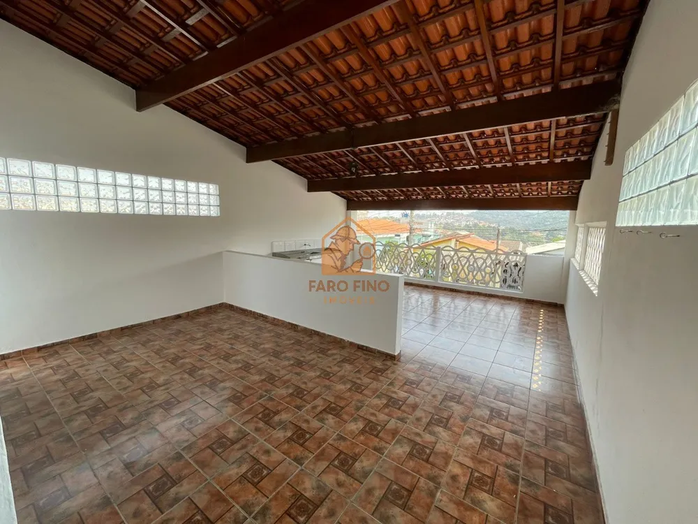 Casa, 3 quartos, 210 m² - Foto 1