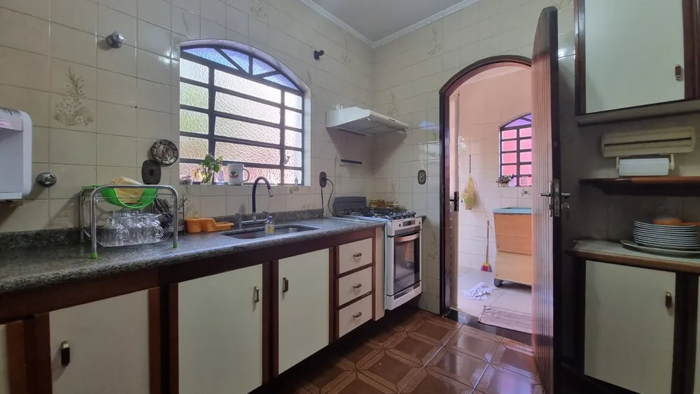 Casa, 4 quartos, 264 m² - Foto 4