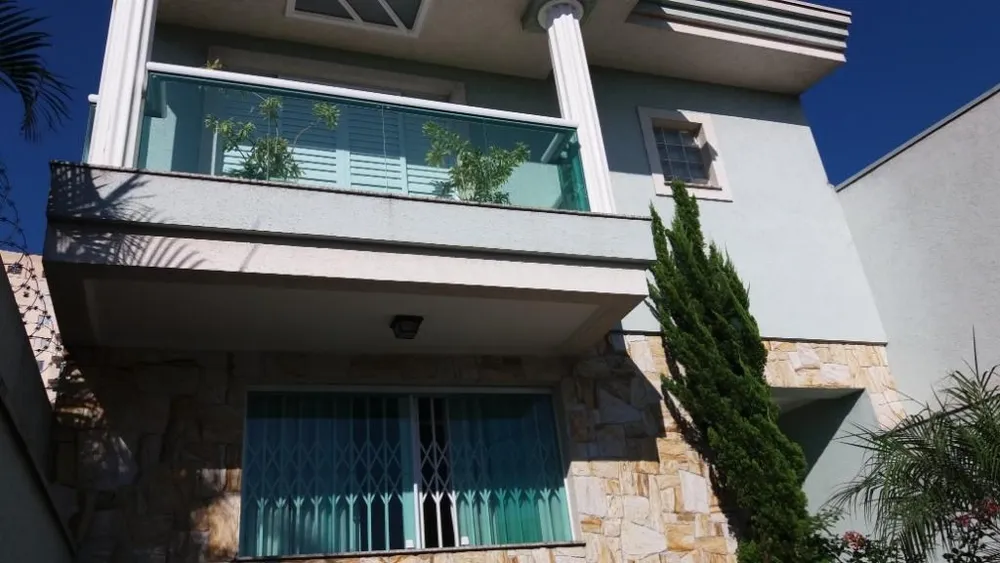 Casa, 3 quartos, 305 m² - Foto 1