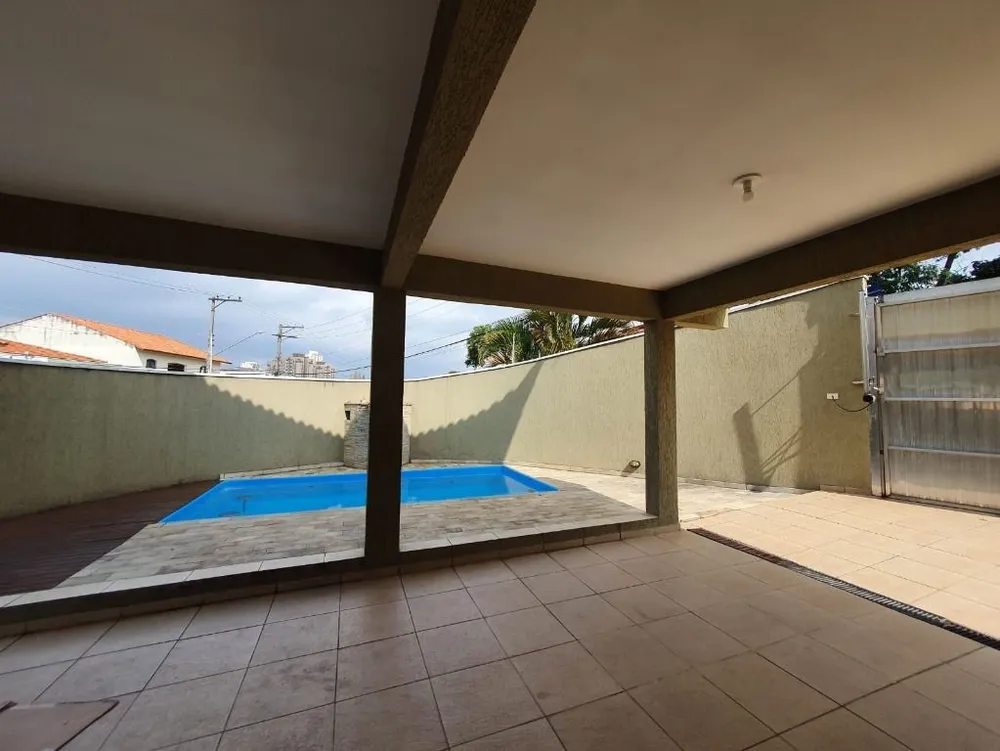 Casa, 3 quartos, 300 m² - Foto 1