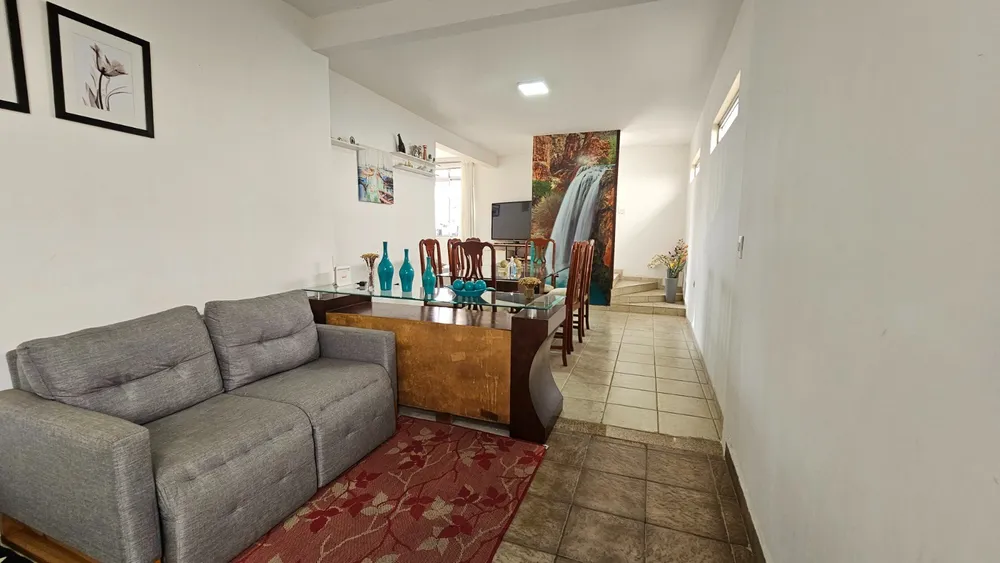 Casa, 3 quartos, 179 m² - Foto 2