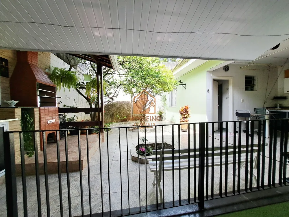 Casa, 3 quartos, 262 m² - Foto 1