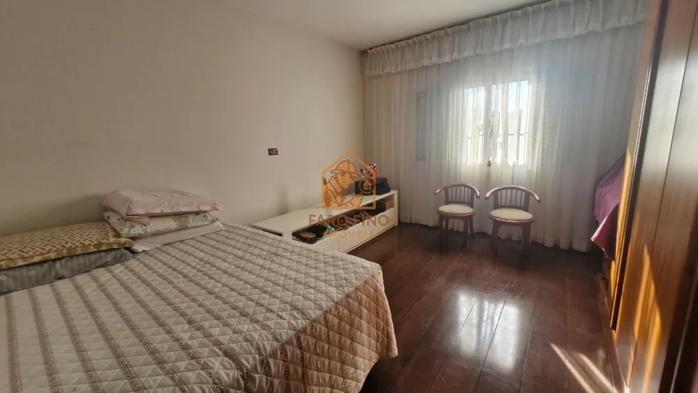 Casa, 4 quartos, 240 m² - Foto 2