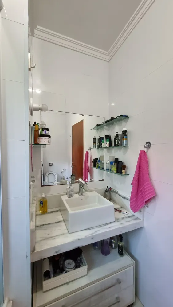 Casa, 4 quartos, 230 m² - Foto 1